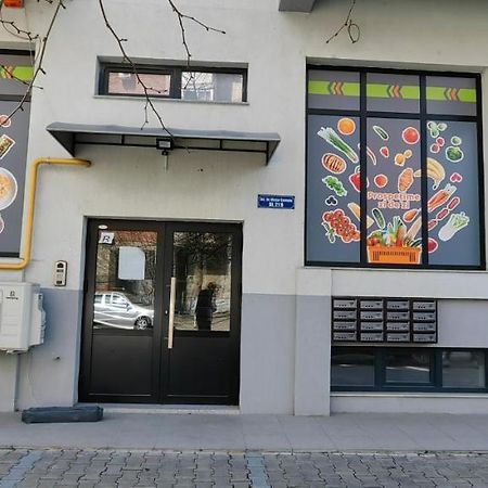 Apartament 1 Mai Bloc Nou-Self Check-In Craiova Ngoại thất bức ảnh