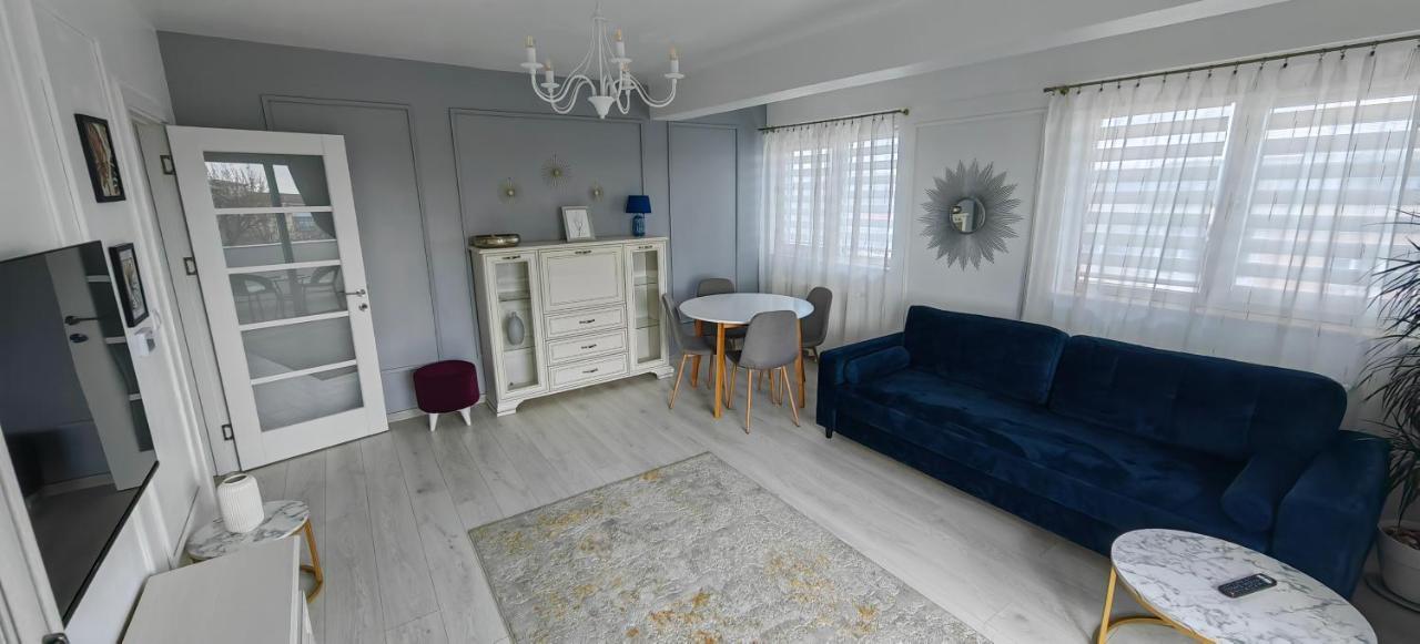 Apartament 1 Mai Bloc Nou-Self Check-In Craiova Ngoại thất bức ảnh